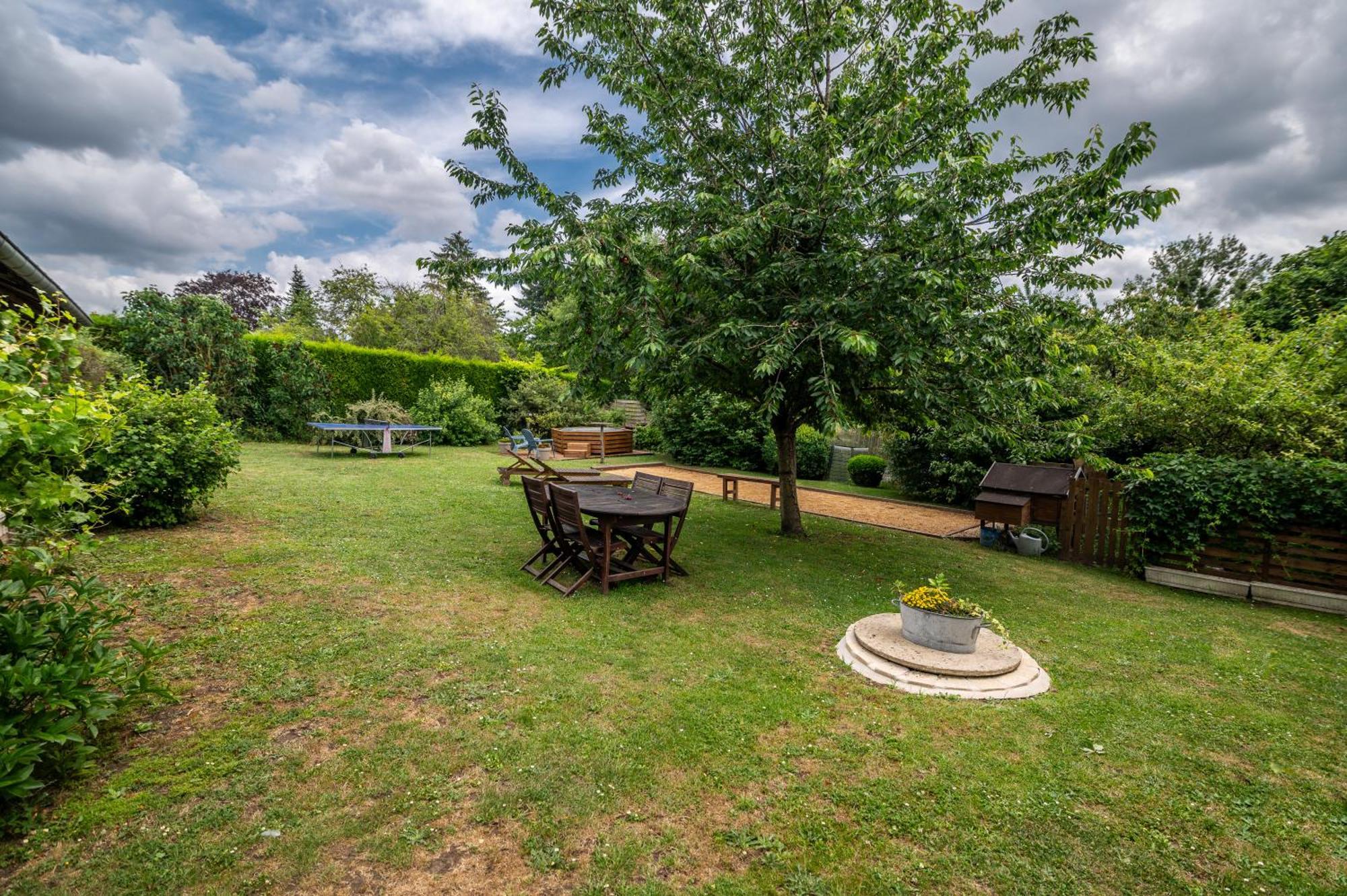 Gite Cosy Green Chevincourt Esterno foto
